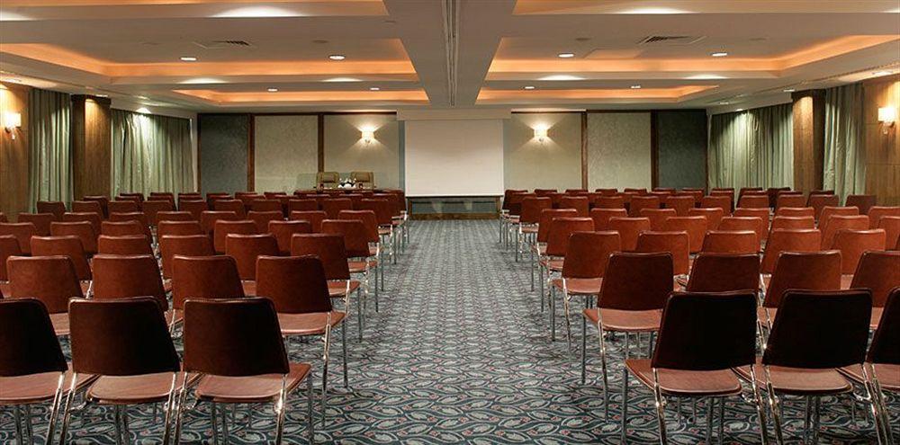 The Savoy Hotel Limerick Junction Exterior foto Meeting room
