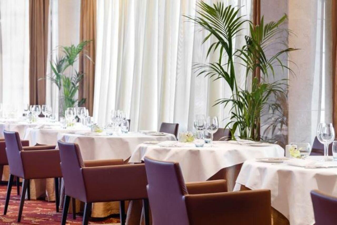 The Savoy Hotel Limerick Junction Exterior foto Restaurant