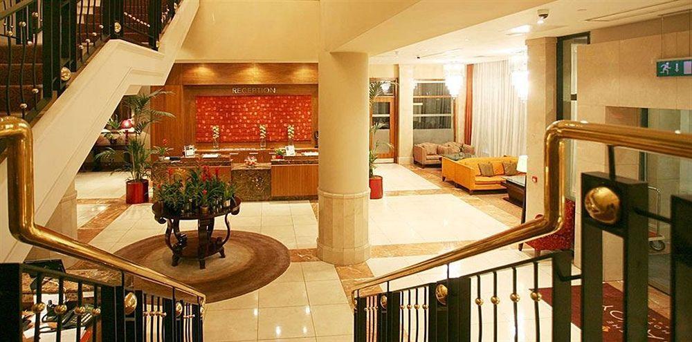 The Savoy Hotel Limerick Junction Exterior foto Lobby