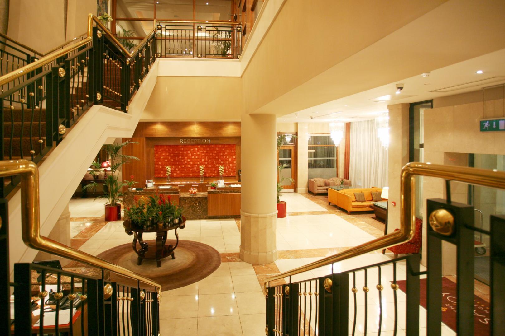 The Savoy Hotel Limerick Junction Exterior foto Interior of the hotel