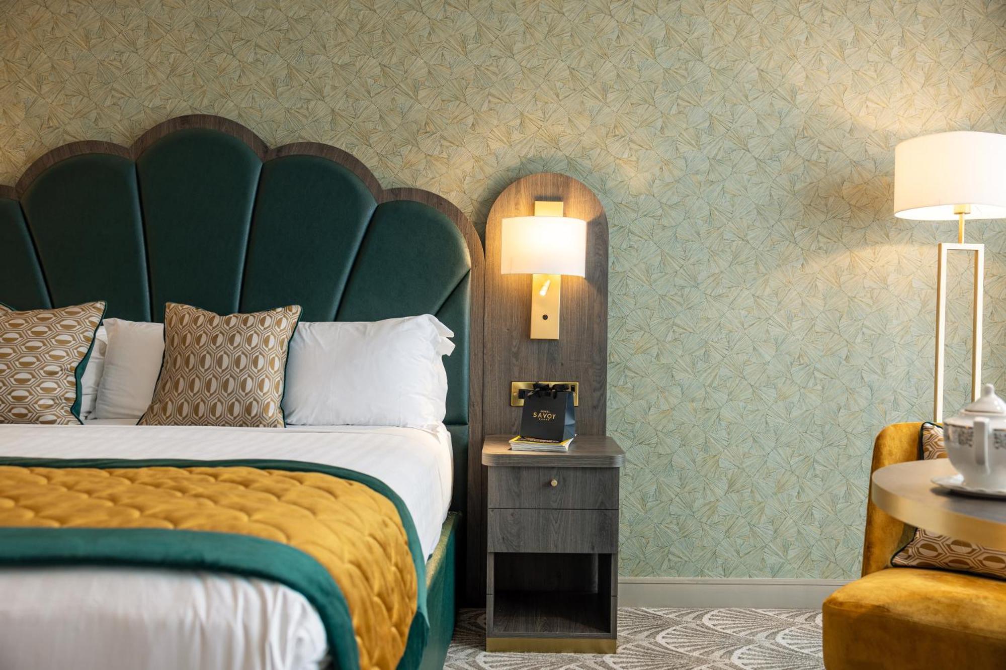 The Savoy Hotel Limerick Junction Exterior foto A bedroom at the hotel