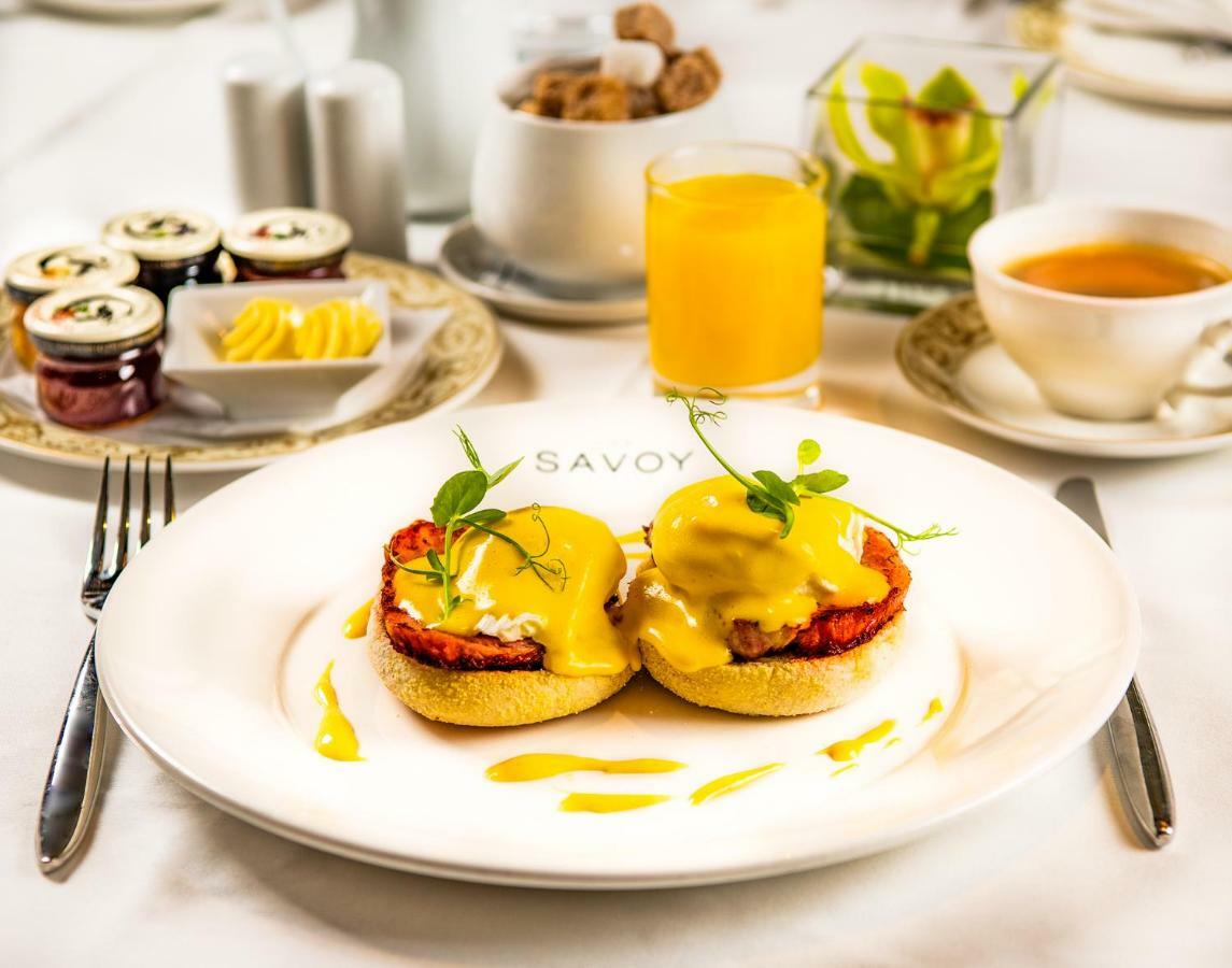 The Savoy Hotel Limerick Junction Exterior foto A breakfast at Savoy